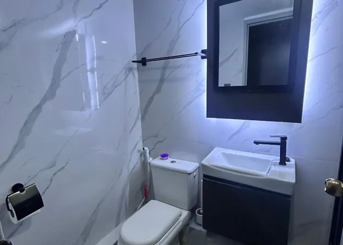 2 Bedrooms With Pull Out Bed