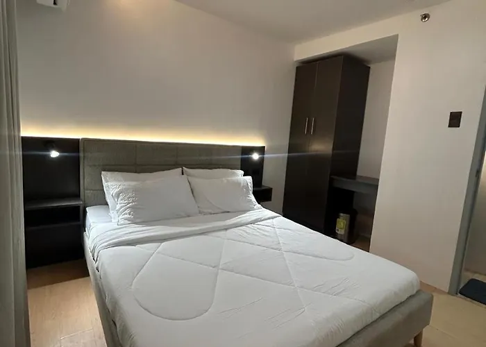 2 Bedrooms With Pull Out Bed Apartment *
